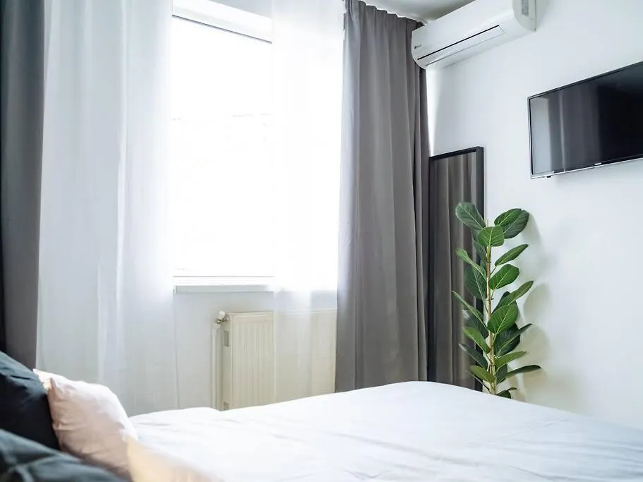 Angel - Old Town Centre Apartment Bucharest