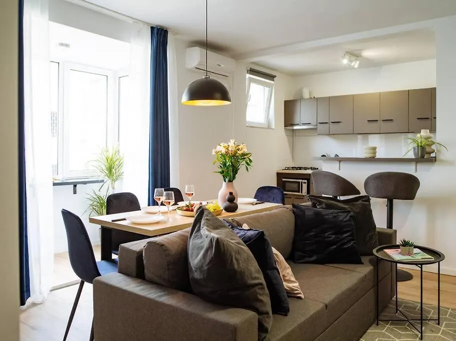 Angel - Old Town Centre Apartment Bucharest